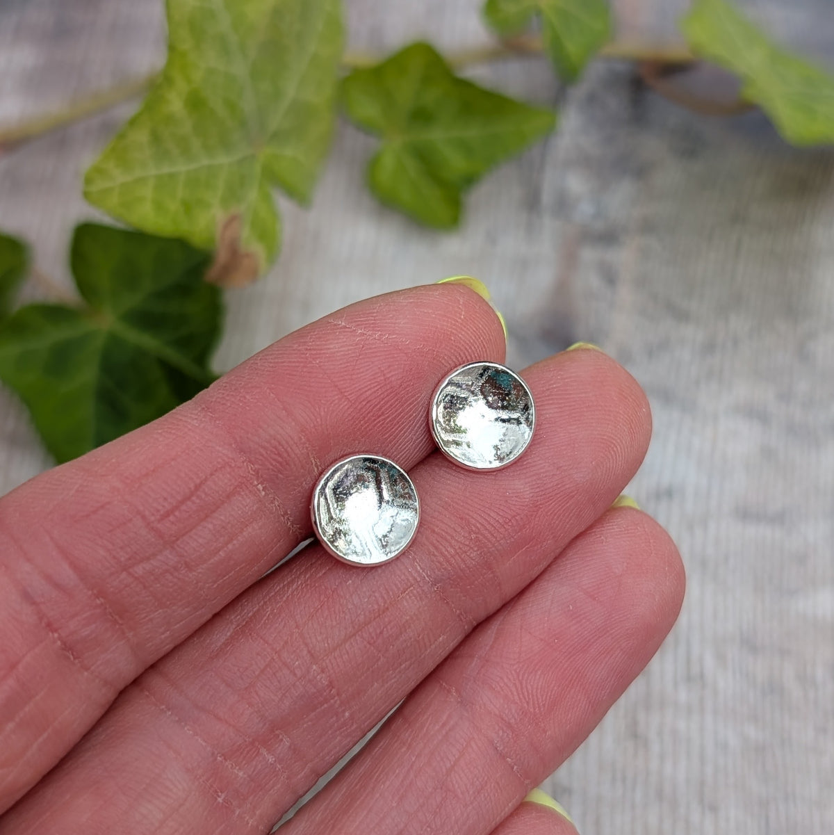 Silver Stud Earrings - Honeycomb - Spiral